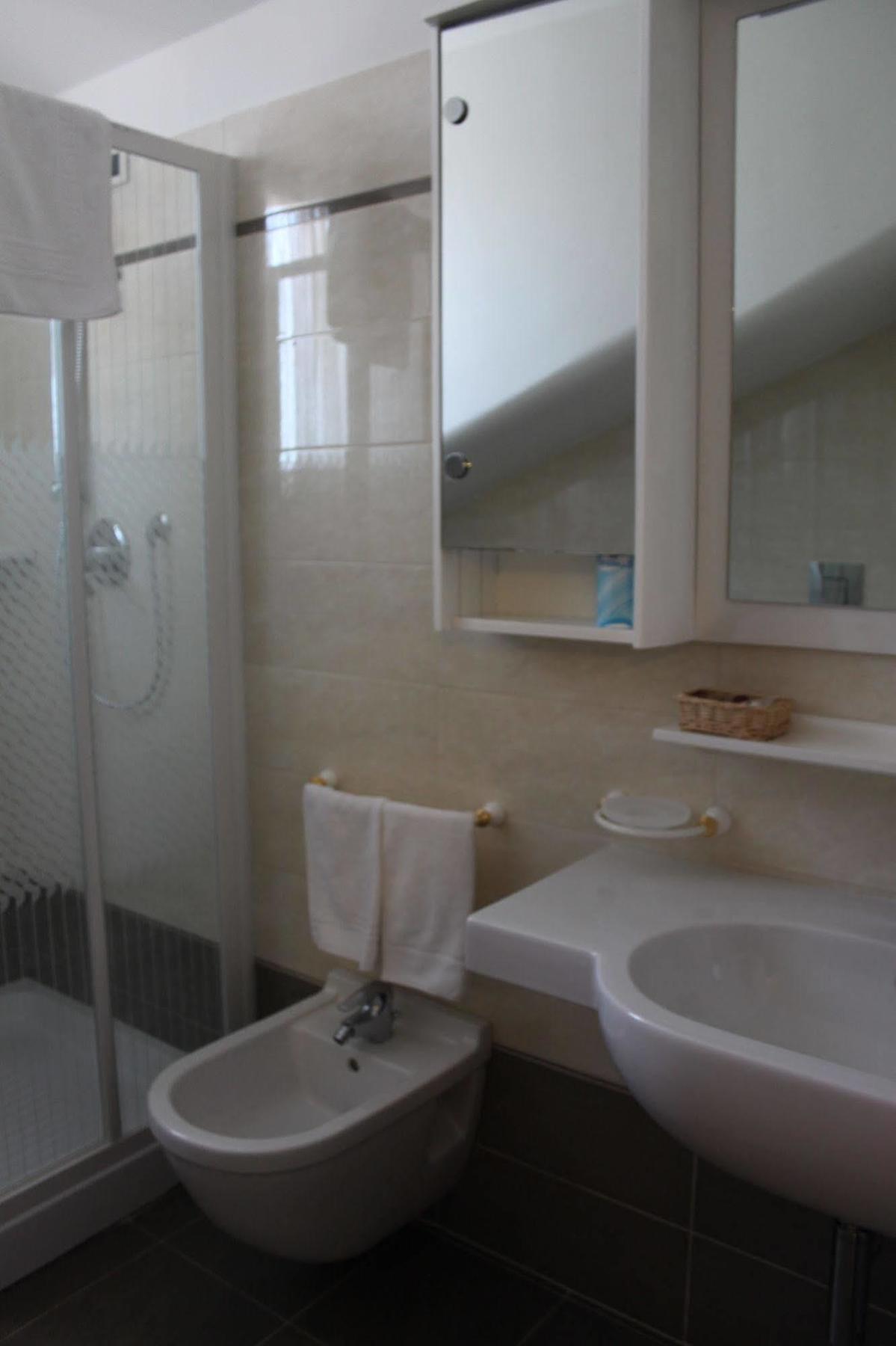Hotel Girasole Civitanova Marche Luaran gambar
